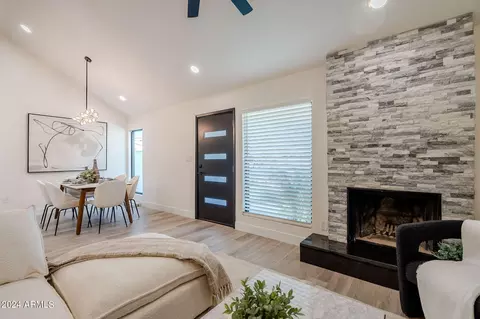 747 E Bethany Home Rd, Phoenix, AZ 85014 photo 8