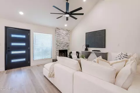 747 E Bethany Home Rd, Phoenix, AZ 85014 photo 10