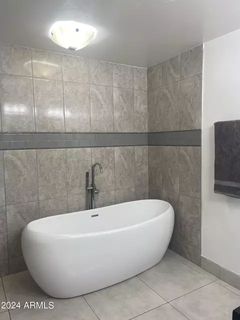 2034 E Vineyard Rd, Phoenix, AZ 85042 photo 13