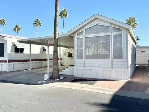 929 S Nickel Dr, Apache Junction, AZ 85119 photo 3