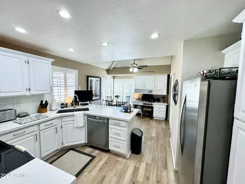 10017 E Mountain View Rd E #2064, Scottsdale, AZ 85258