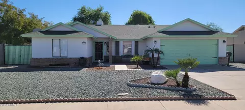 8945 W Echo Ln, Peoria, AZ 85345