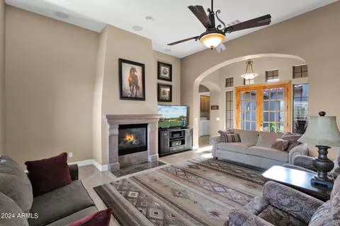 8042 E Sugarloaf Cir, Mesa, AZ 85207 photo 9