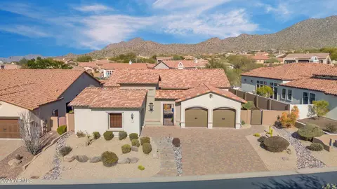 8042 E Sugarloaf Cir, Mesa, AZ 85207 photo 4
