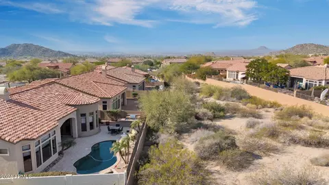 8042 E Sugarloaf Cir, Mesa, AZ 85207 photo 6