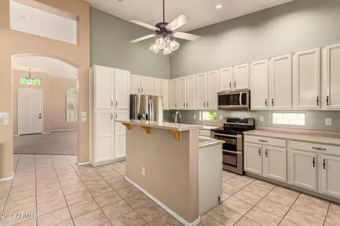 Kitchen - 871 N Date Palm Dr, Gilbert, AZ 85234 photo 1 of 3