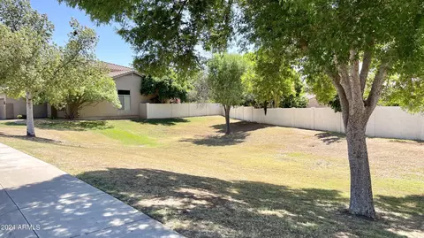 Exterior - 871 N Date Palm Dr, Gilbert, AZ 85234 photo 9 of 16