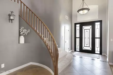 16018 S 7th Dr, Phoenix, AZ 85045 photo 5