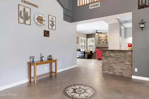 16018 S 7th Dr, Phoenix, AZ 85045 photo 9