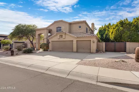 16018 S 7th Dr, Phoenix, AZ 85045 photo 2