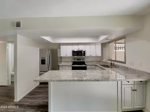 4488 E Belleview St, Phoenix, AZ 85008 photo 10