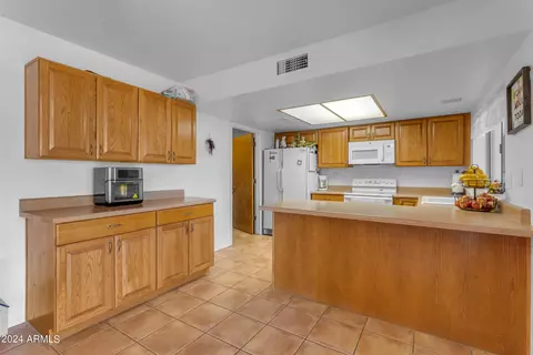 2245 S Emerson Ave, Mesa, AZ 85210 photo 11