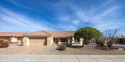 22903 N Shorthorn Ct, Sun City West, AZ 85375