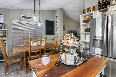 2948 E Pontiac Dr, Phoenix, AZ 85050