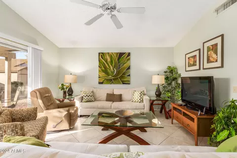 6552 S Lake Forest Dr, Chandler, AZ 85249