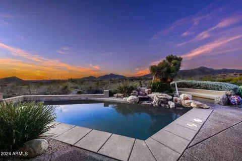 11036 E Graythorn Dr, Scottsdale, AZ 85262