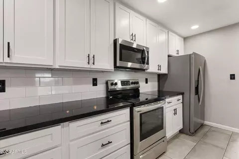 Kitchen - 4712 E Melvin St, Phoenix, AZ 85008 photo 3 of 7