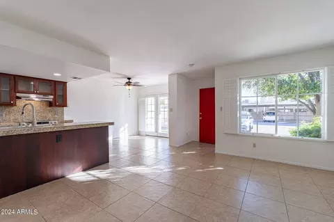 3135 N 38th St #9, Phoenix, AZ 85018 photo 13