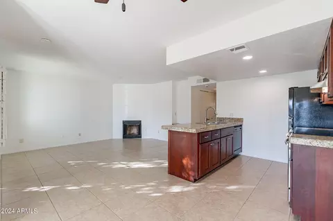 3135 N 38th St #9, Phoenix, AZ 85018 photo 17