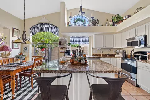 856 E Betsy Ln, Gilbert, AZ 85296 photo 10