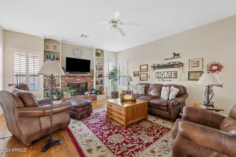 856 E Betsy Ln, Gilbert, AZ 85296 photo 12