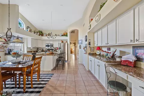 856 E Betsy Ln, Gilbert, AZ 85296 photo 11