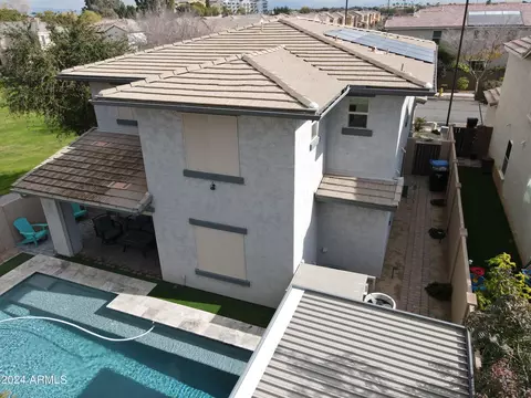 Exterior - 1658 S Roles Dr, Gilbert, AZ 85295 photo 6 of 9