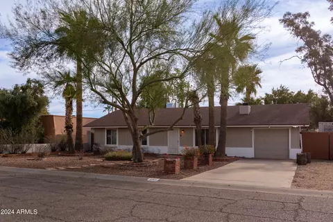 4313 E Desert Cactus St, Phoenix, AZ 85032