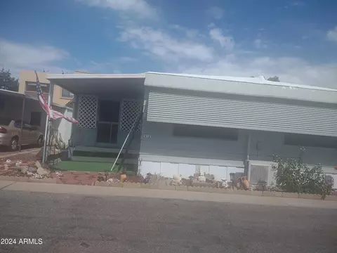 4800 W Ocotillo Rd #11, Glendale, AZ 85301