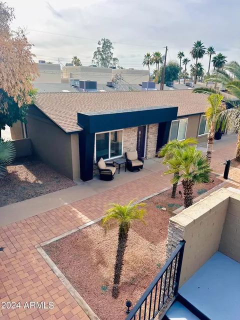 3233 N 37th St #16, Phoenix, AZ 85018