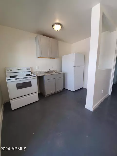 2225 E Taylor St, Phoenix, AZ 85006 photo 4