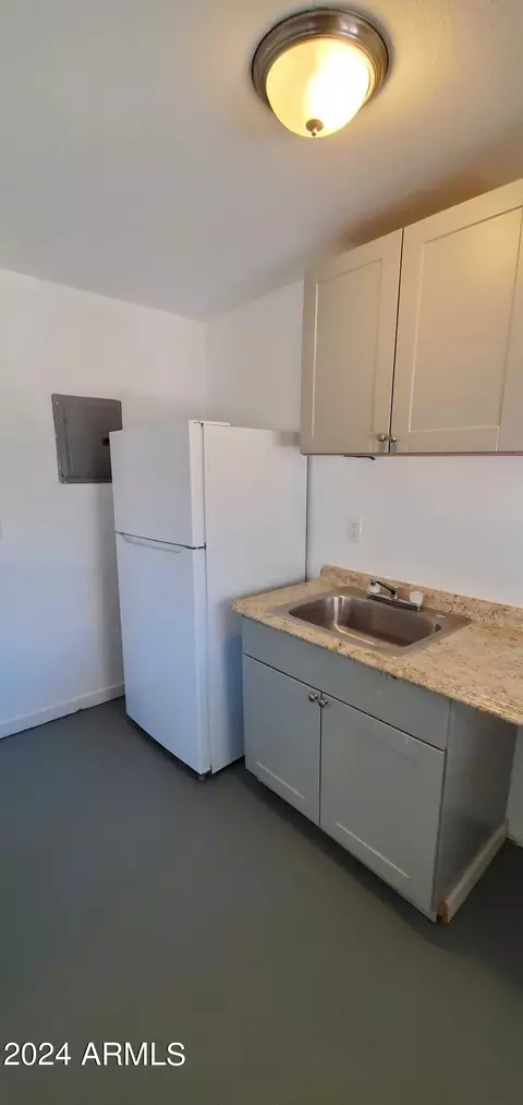 2225 E Taylor St, Phoenix, AZ 85006 photo 10