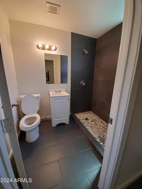 2225 E Taylor St, Phoenix, AZ 85006 photo 8