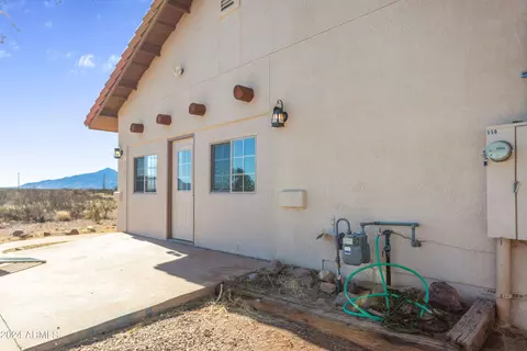 556 E Mulberry Ln, Bisbee, AZ 85603 photo 5