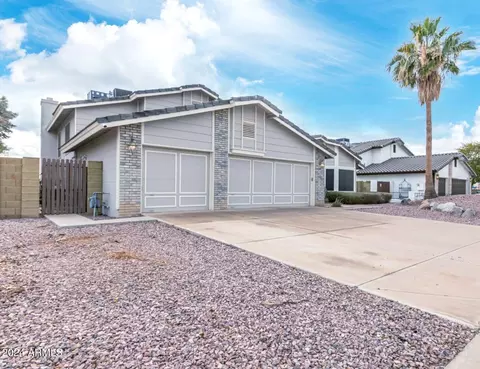 6933 W Charter Oak Rd, Peoria, AZ 85381