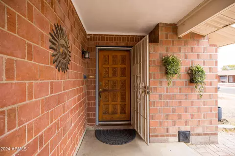 4148 W Stella Ln, Phoenix, AZ 85019