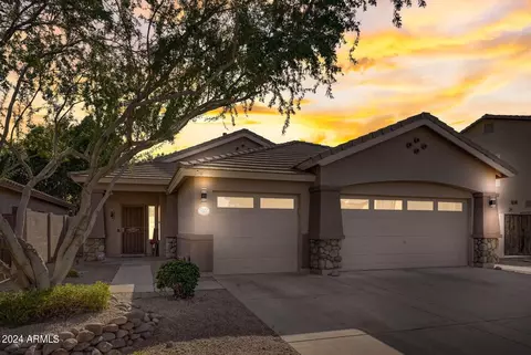 7661 W Louise Dr, Peoria, AZ 85383
