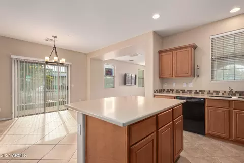 1657 Elgin St, Gilbert, AZ 85295 photo 9