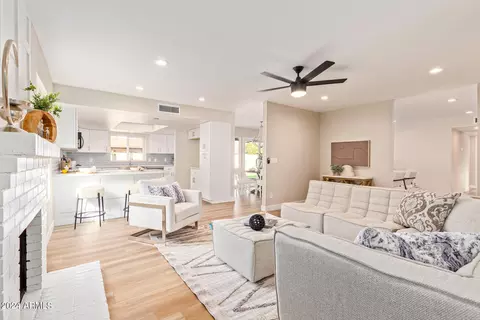 312 W Marlboro Dr, Chandler, AZ 85225