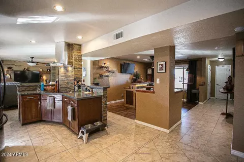3747 E Bloomfield Rd, Phoenix, AZ 85032 photo 5