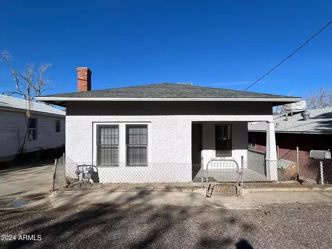 860 W Merritt St, Miami, AZ 85539