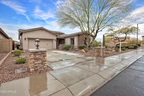 13423 W Chaparosa Way, Peoria, AZ 85383