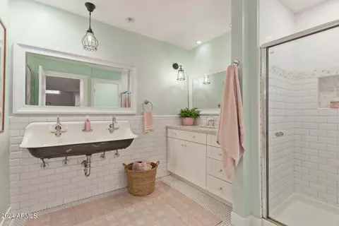 Bath - 2742 E Valencia St, Gilbert, AZ 85296 photo 7 of 10