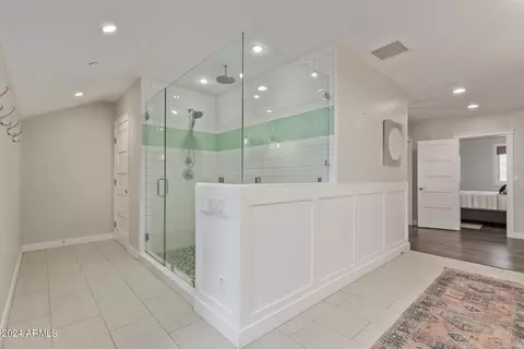 Bath - 2742 E Valencia St, Gilbert, AZ 85296 photo 6 of 10