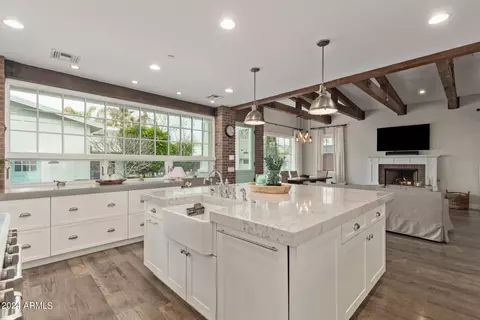 Kitchen - 2742 E Valencia St, Gilbert, AZ 85296 photo 4 of 7