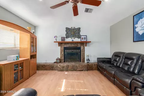 20422 N 33rd Dr, Phoenix, AZ 85027 photo 8