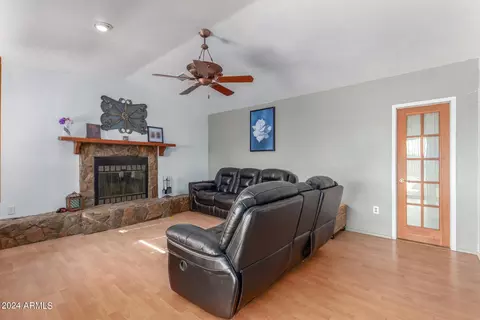 20422 N 33rd Dr, Phoenix, AZ 85027 photo 9