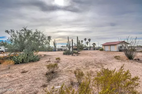 1353 W Superstition Blvd #13, Apache Junction, AZ 85120 photo 2