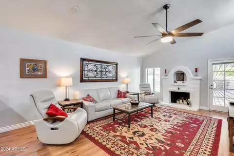 Living - 16630 N 30th Ave, Phoenix, AZ 85053 photo 1 of 2