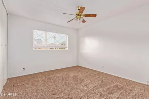 4237 W Stella Ln, Phoenix, AZ 85019 photo 19